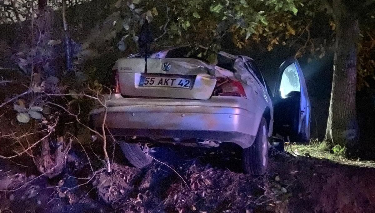 Tokat'ta otomobil şarampole devrildi: 5 kişi yaralandı Tokat'ta otomobil şarampole devrildi: 5 kişi yaralandı