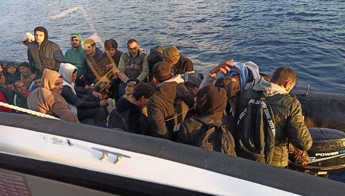Datça’da 60 düzensiz göçmen yakalandı Datça’da 60 düzensiz göçmen yakalandı
