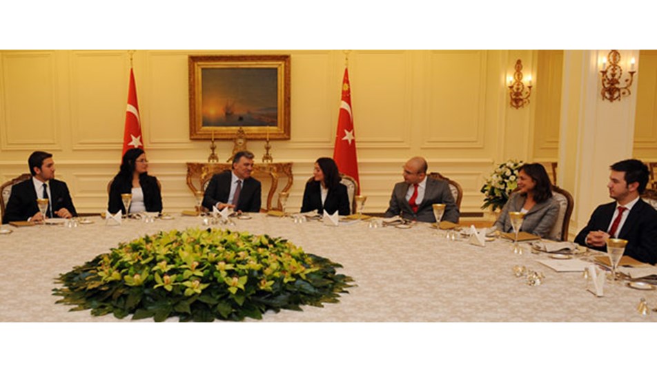 Köşk’e çıkan öğrenciye 'mahalle baskısı'