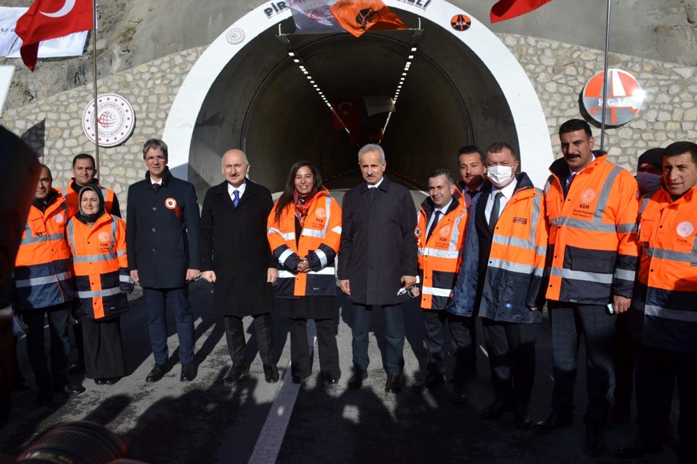 Türkiye'yi Kafkaslar'a bağlayan Pirinkayalar Tüneli açıldı - 3