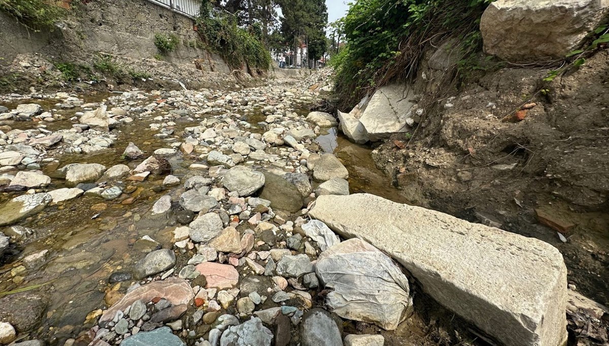 Amasra'daki sel tarihi eserleri ortaya çıkardı