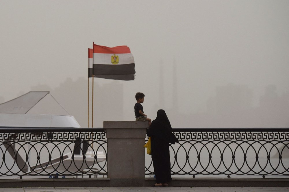 Mısır'da kum fırtınası: 4 ölü, 3 yaralı - 2