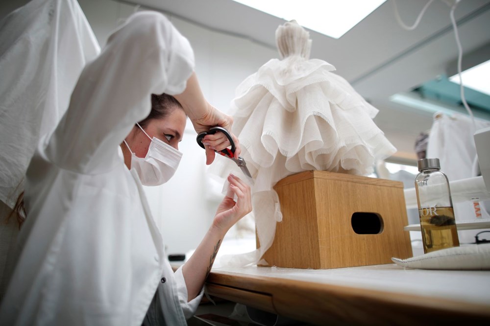 Dior'dan Dijital Moda Haftası için minyatür elbise tasarımları - 9