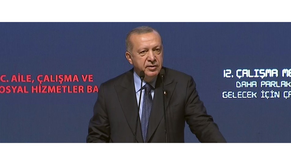 Erdoğan: 50 tane fazla eleman al deyince rahatsız olanlar var