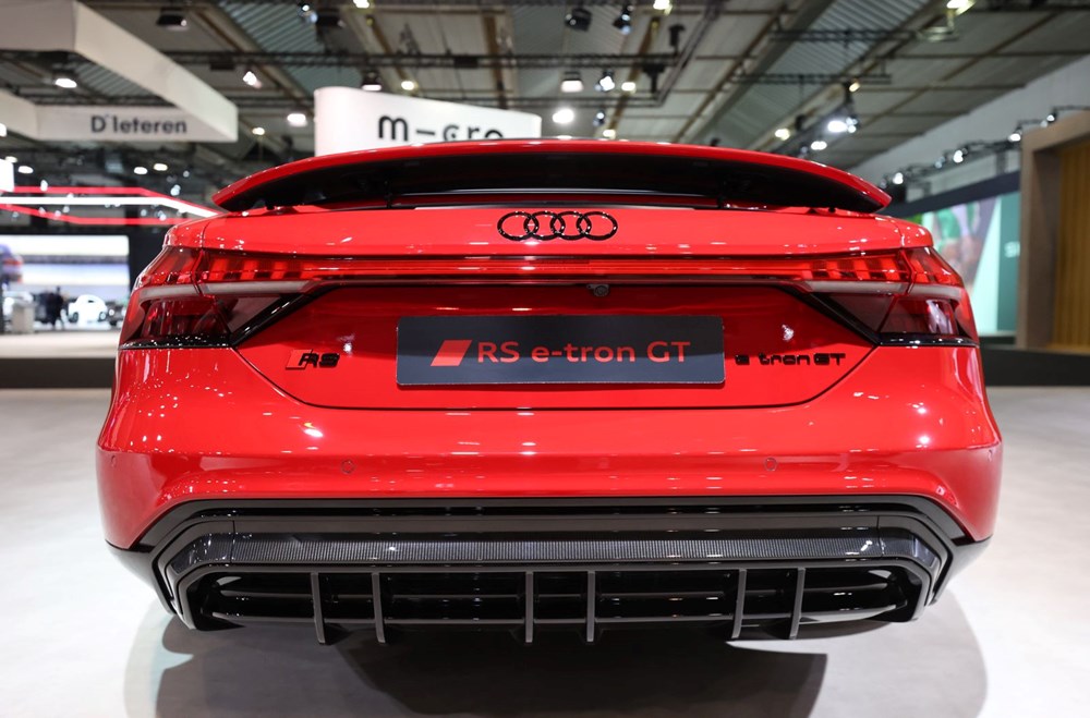 Milyonluk otomobiller görücüye çıktı - 40