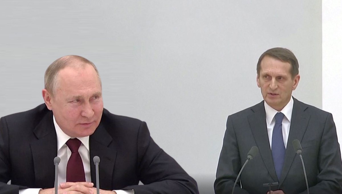 Putin azarladı, İstihbarat Şefi kekeledi
