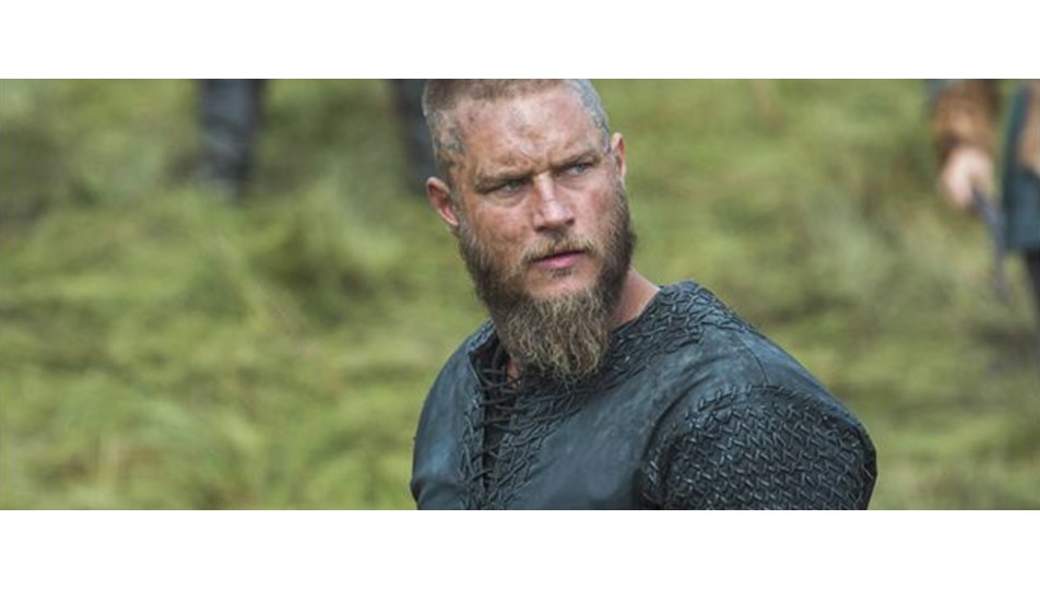 Türkiye'ye gelen Travis Fimmel'ın çiğ köfte keyfi