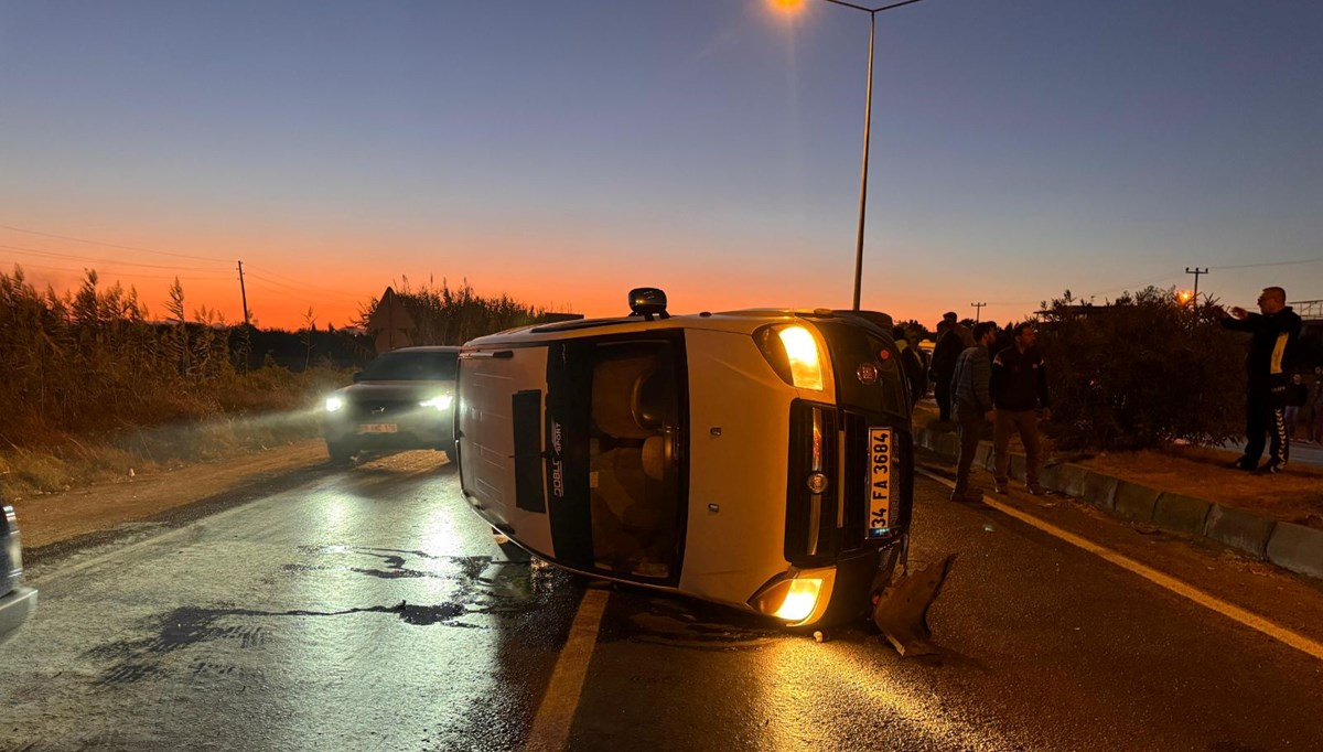 Emniyet kemeri takılı olan sürücü takla atan araçtan yara almadan kurtuldu Emniyet kemeri takılı olan sürücü takla atan araçtan yara almadan kurtuldu