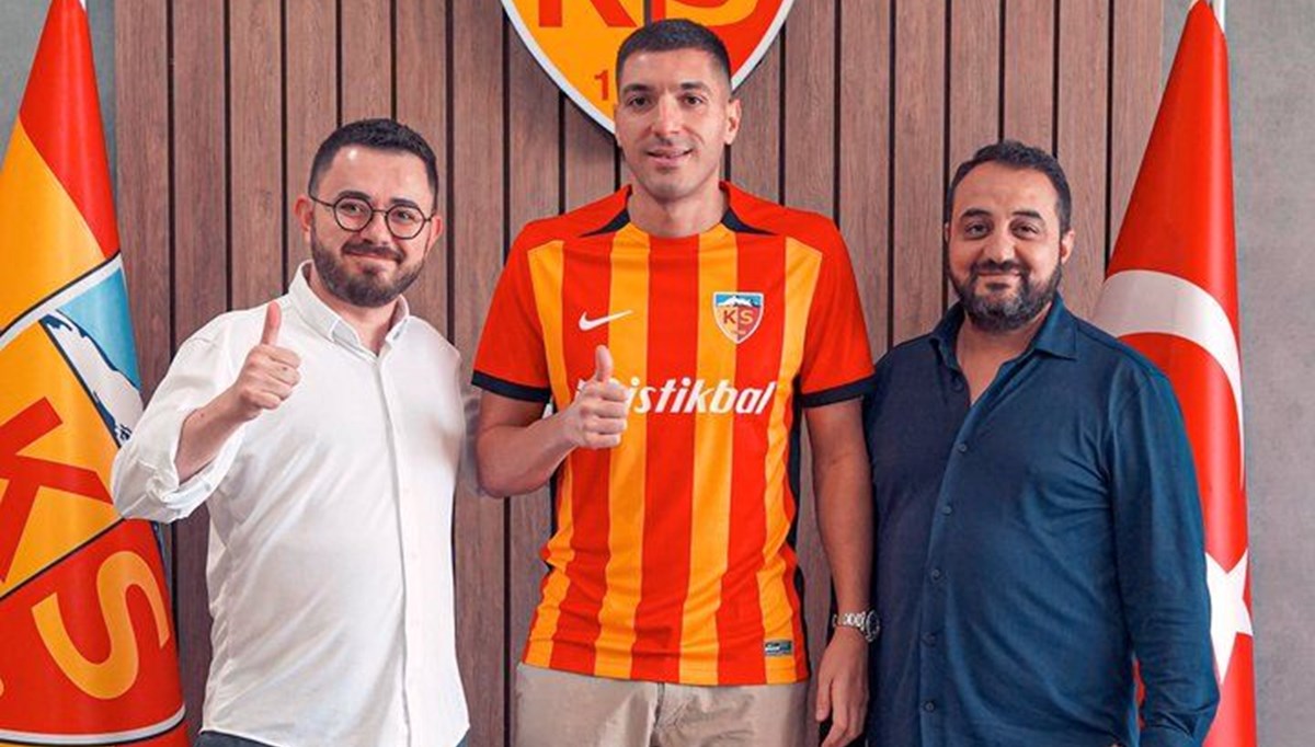 Kayserispor, Bourabia ile 1 yıllık sözleşme imzaladı Kayserispor, Bourabia ile 1 yıllık sözleşme imzaladı