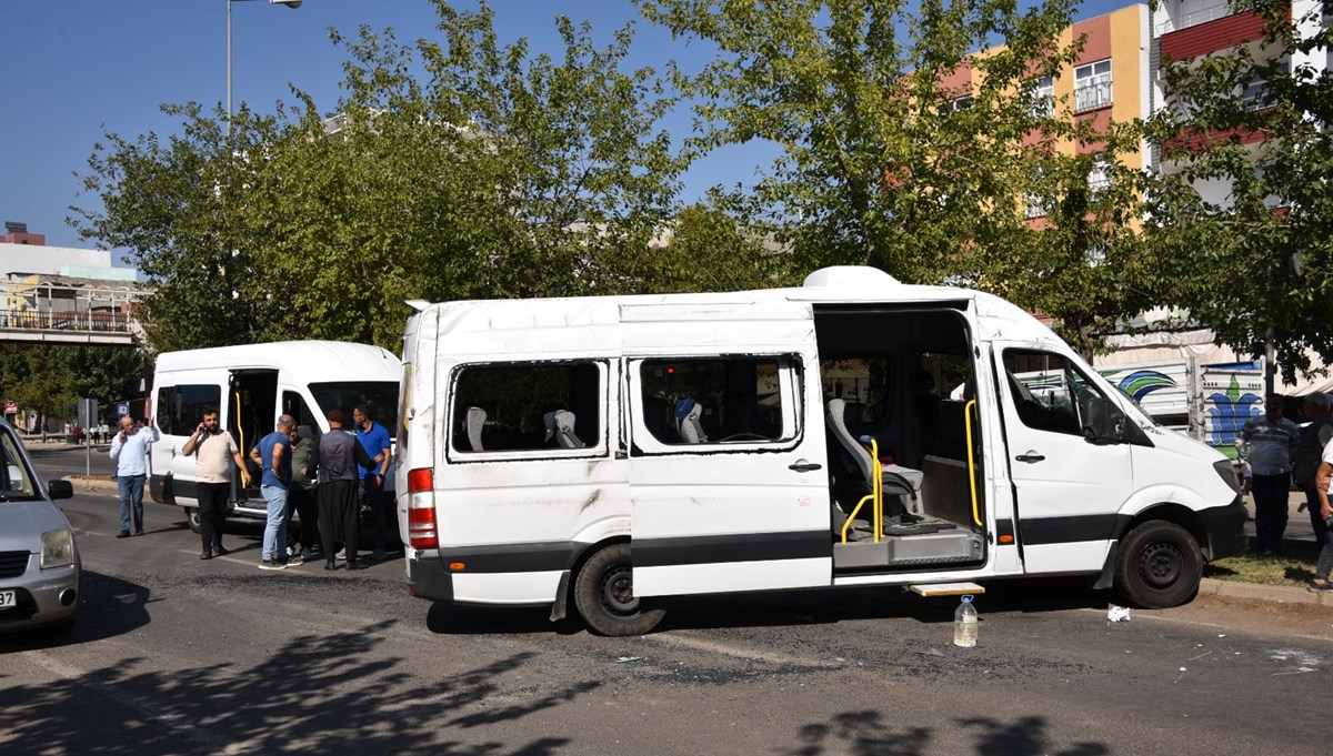 Yolcu minibüsü otomobille çarpıştı: 7 yaralı