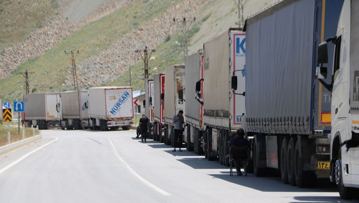Esendere Gümrük Kapısı'nda TIR kuyruğu
