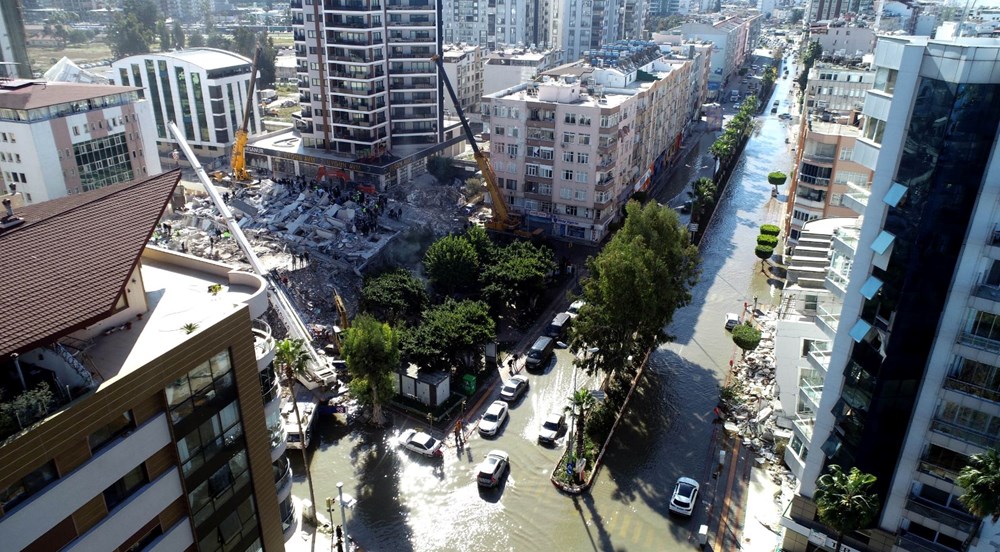 Deniz seviyesinin yükseldiği İskenderun'da binalar boşaltıldı - 6