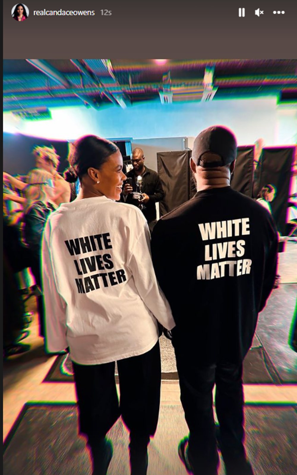 Kanye West'in giydiği "White Lives Matter" (Beyazların Hayatı Önemlidir) yazılı tişört tepki çekti - 2
