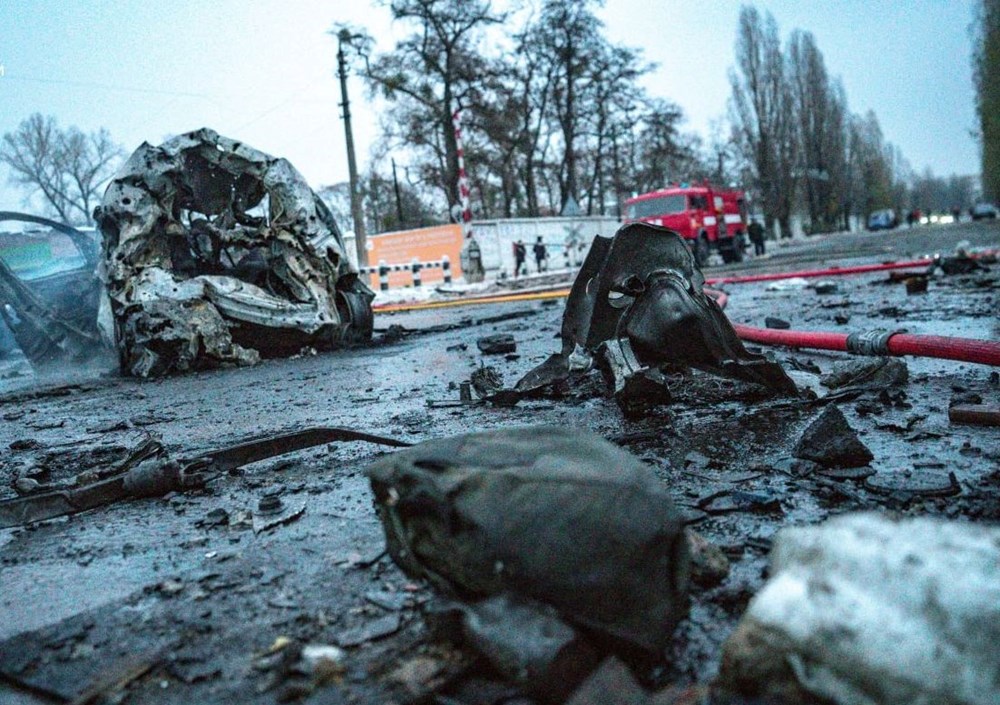 Rusya Kiev'i bir kez daha vurdu: 6 ölü, 36 yaralı - 12