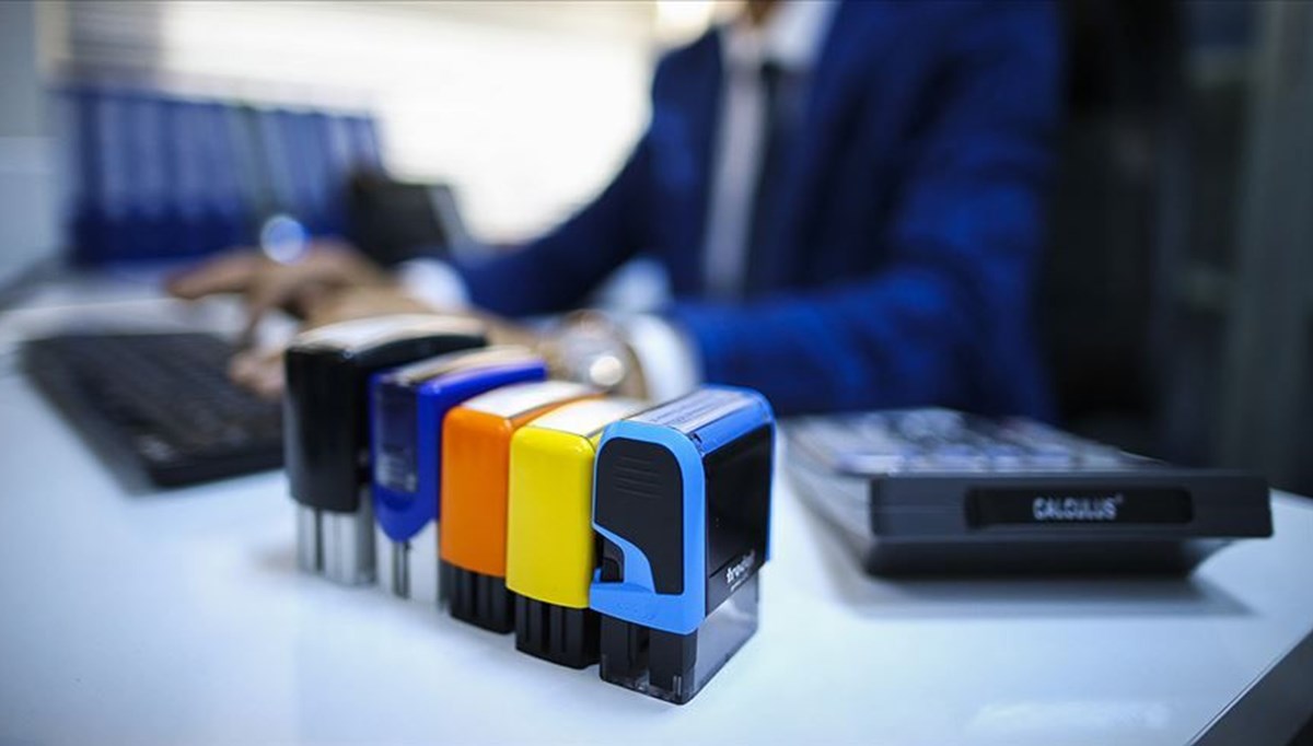 Kamuda 60 yaş üstü ile kronik rahatsızlığı olanlar idari izinli sayılacak