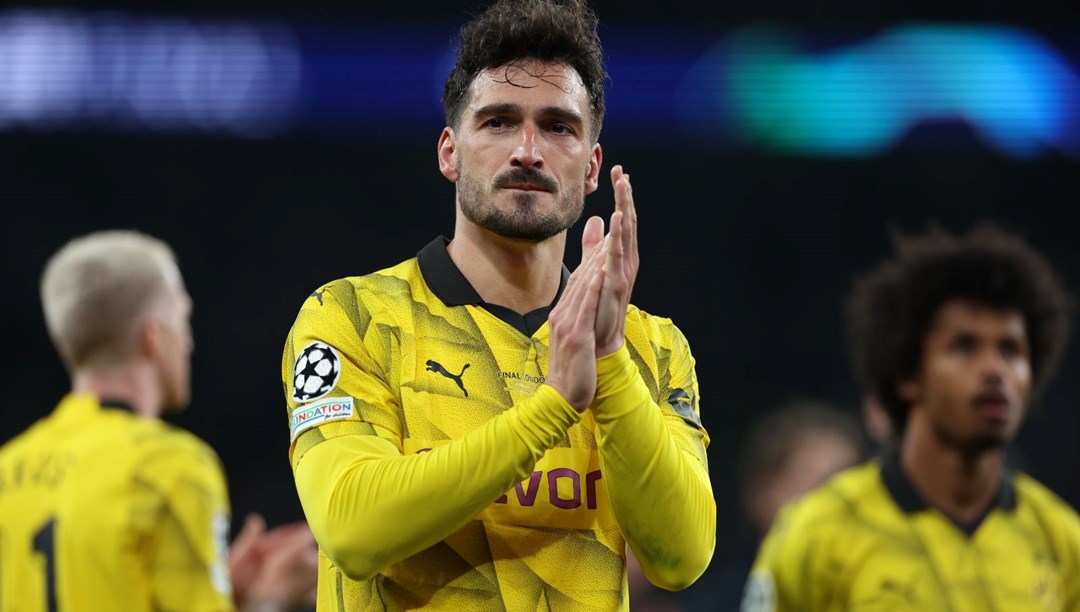 Beşiktaş'ın gündemindeki Hummels, Dortmund'dan ayrıldı