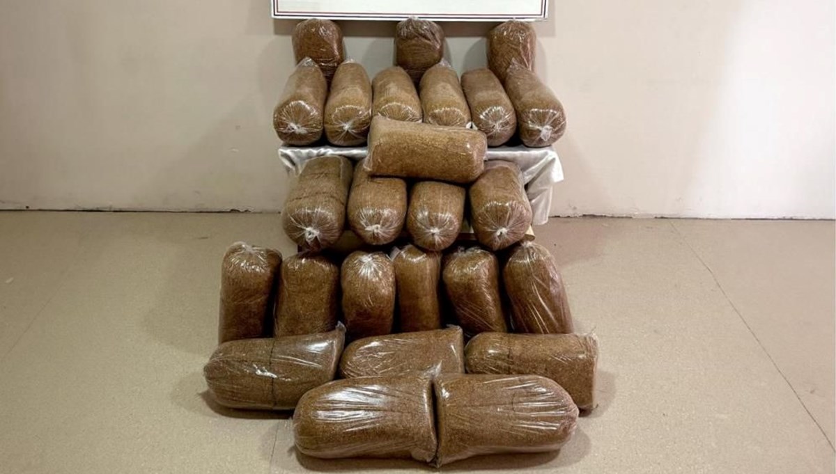 Mersin'de 290 kilo kaçak tütün ele geçirildi Mersin'de 290 kilo kaçak tütün ele geçirildi