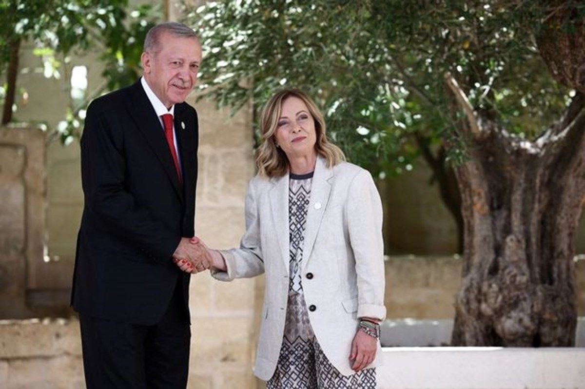 Ev sahibi Başbakan georgia Meloni, liderleri tek tek ağırladı. Ev sahibi Başbakan georgia Meloni, liderleri tek tek ağırladı.
