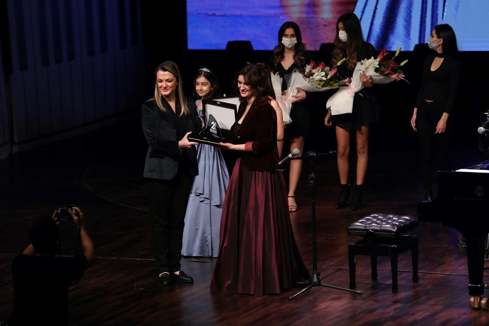 Uluslararası Antalya Piyano Festiivali'nde yıldızlar geçidi Anjelika Akbar ile sona erdi - 1