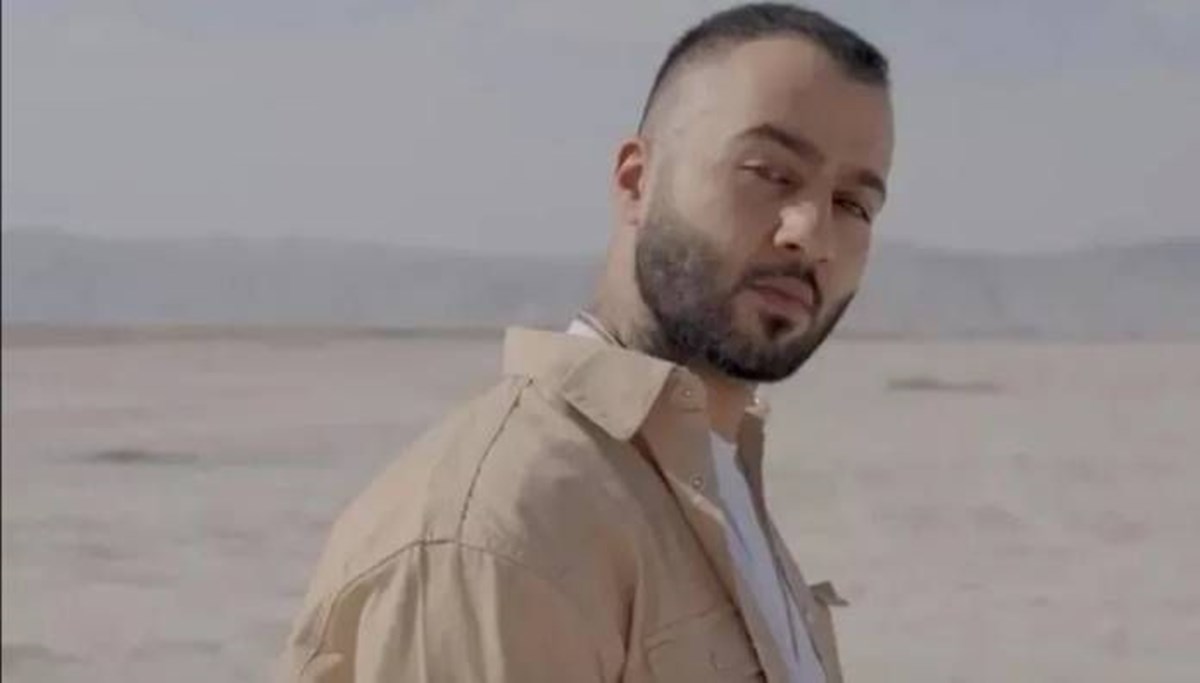Mahsa Emini protestoları: İranlı rap şarkıcısı idama mahkum edildi Mahsa Emini protestoları: İranlı rap şarkıcısı idama mahkum edildi