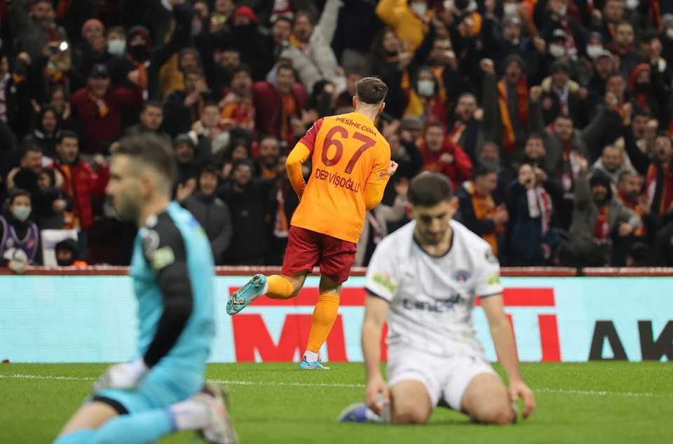 SON DAKİKA: Galatasaray evinde Kasımpaşa'ya yenildi - 4