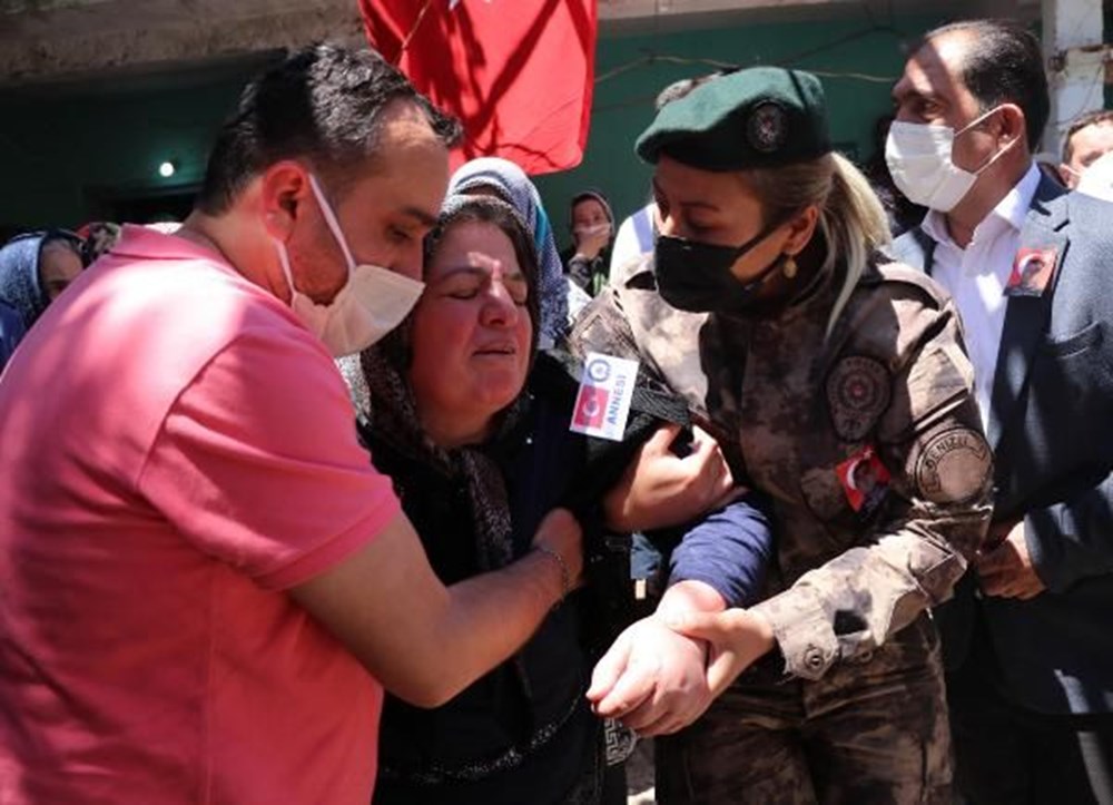 Şehit polis memuru Veli Kabalay, son yolculuğuna uğurlandı - 14