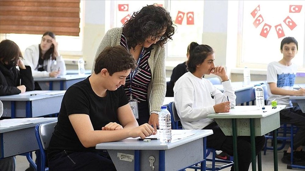 LGS'ye girerken neler yasak? Yüzük, küpe, kolye takmak yasak mı? - 1