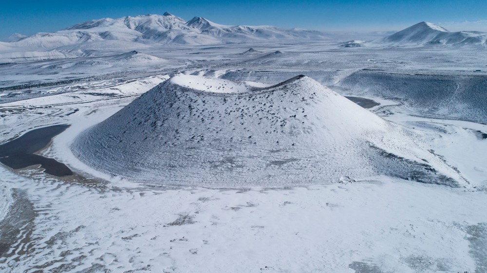 'Evil eye bead of the world' Meke Lake is white - 2
