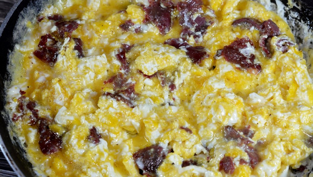 Gastroenterolog "sabahları kesinlikle yemem" diyerek uyardı: 1 numaralı kanser nedeni o besin