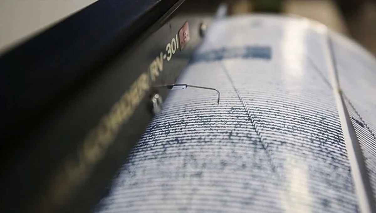Endonezya'da 6,1 büyüklüğünde deprem Endonezya'da 6,1 büyüklüğünde deprem