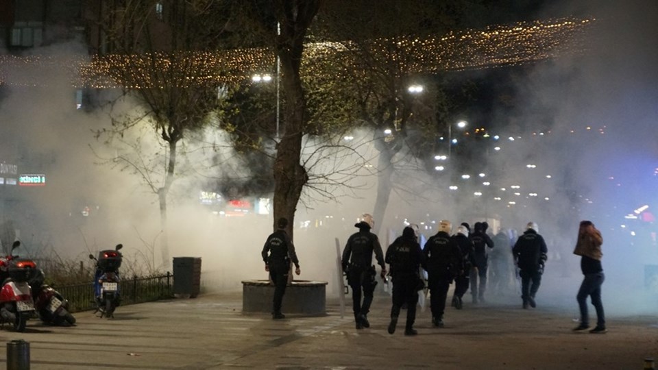 8 ilde izinsiz yürüyüş yapmak isteyenlere polis müdahale etti - 2