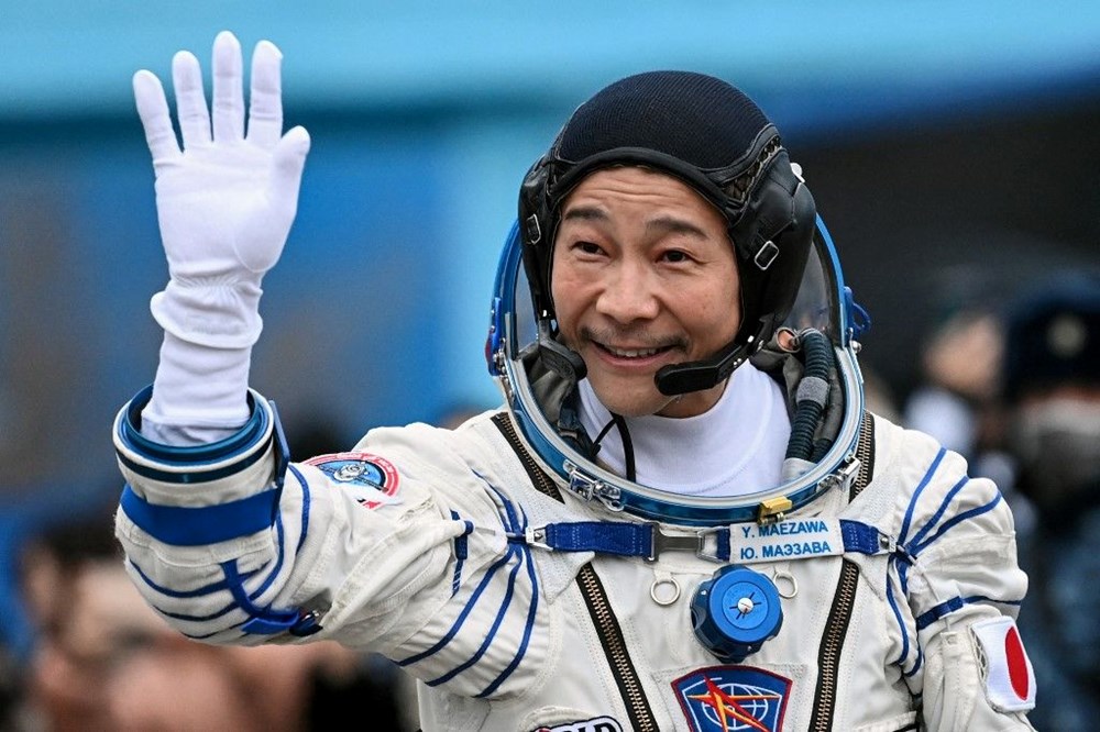 Japon milyarder Maezawa, 2023'teki Ay seyahatinin yolcularını duyurdu - 1