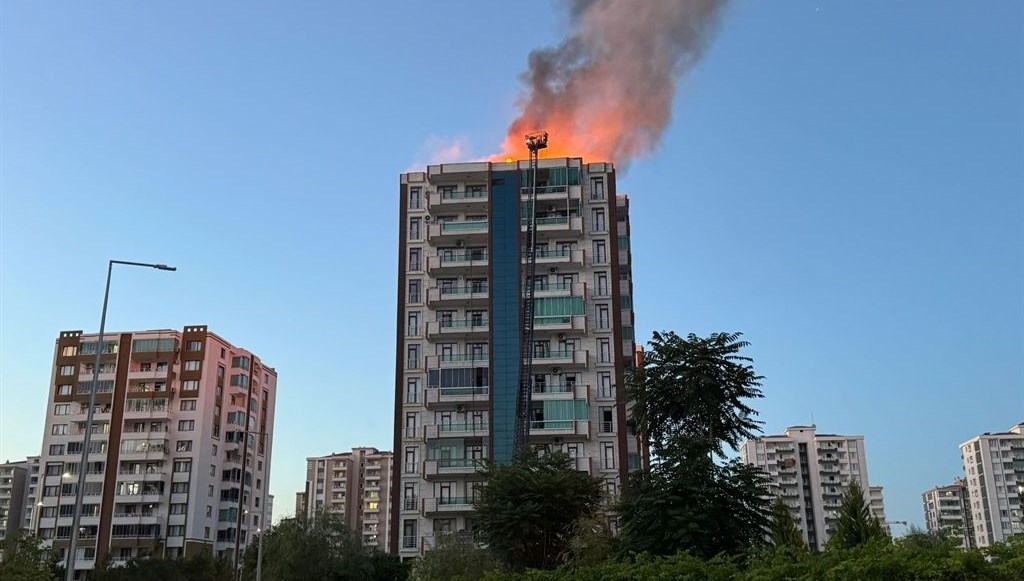 Diyarbakır'da yangın faciası: 2 şüpheli tutuklandı