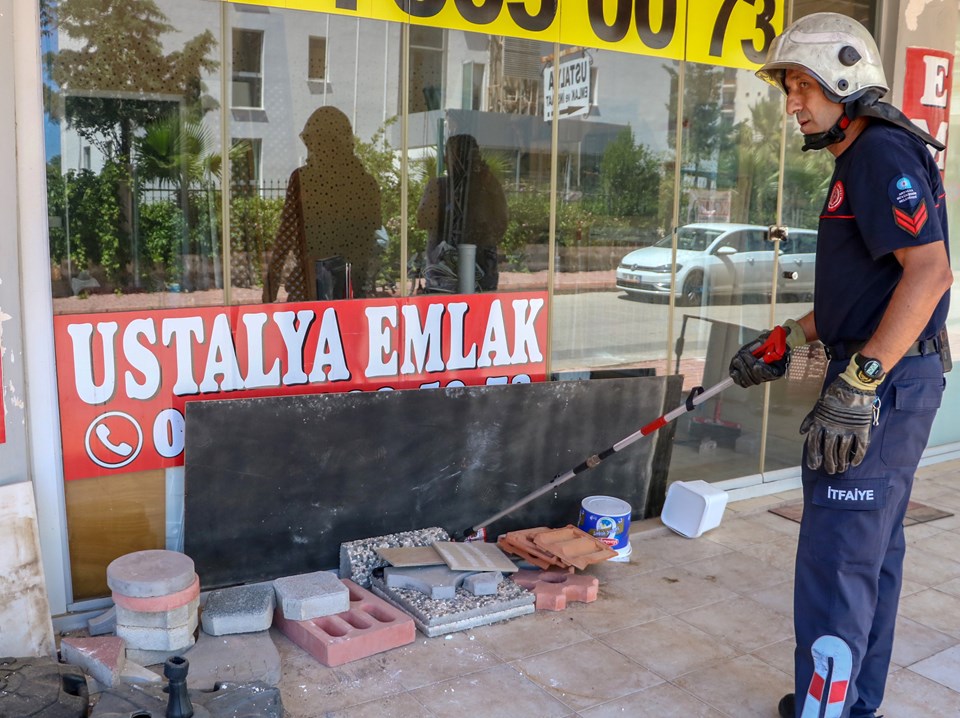 "Zehirli yılanlar gece çıkıyor, sahillerde ayakkabıyla dolaşın" - 2