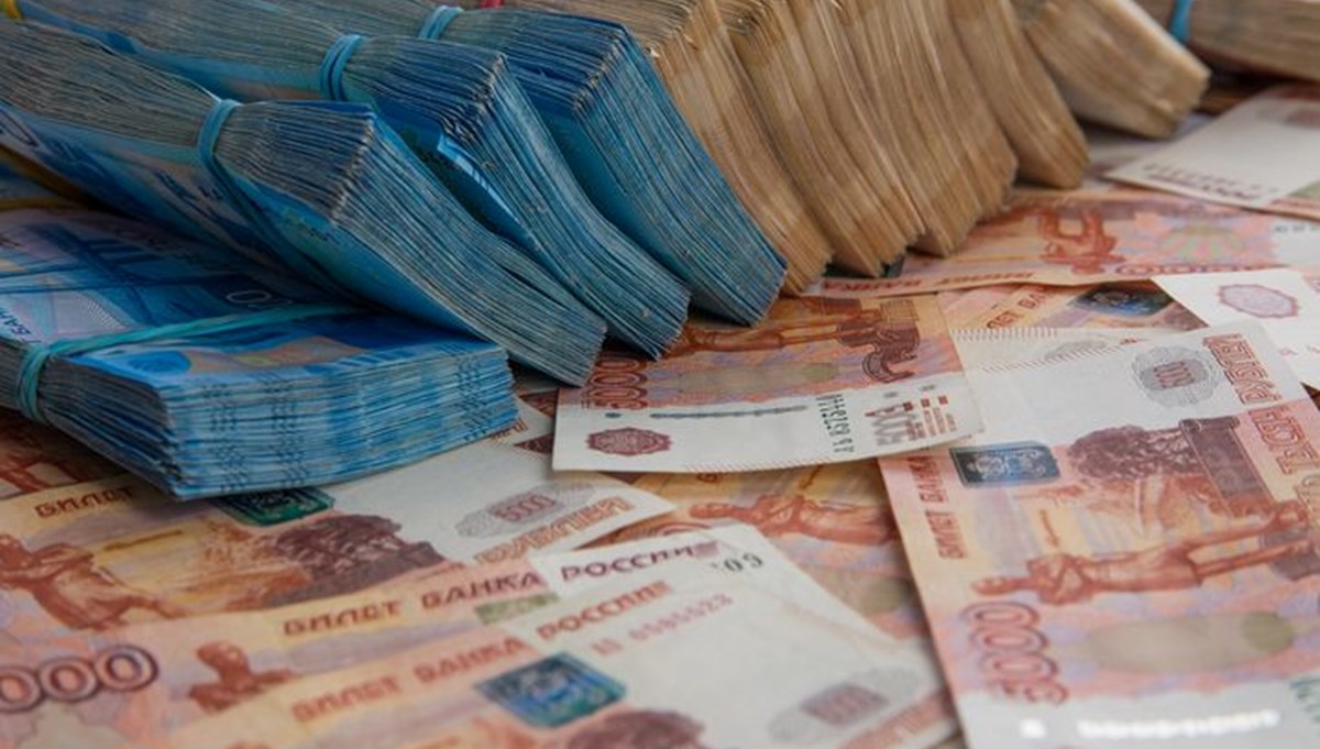 Rusya, döviz satma zorunluluğunu gevşetti Rusya, döviz satma zorunluluğunu gevşetti