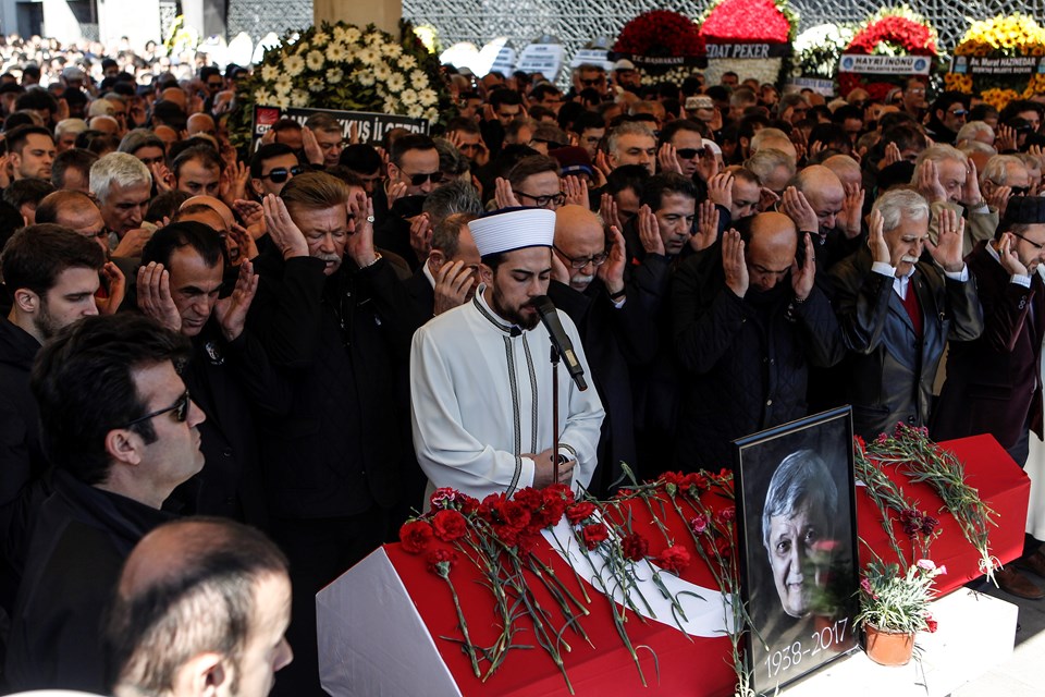 Halit Akçatepe, Şakirin Camii'nden son yolculuğuna uğurlandı - 4