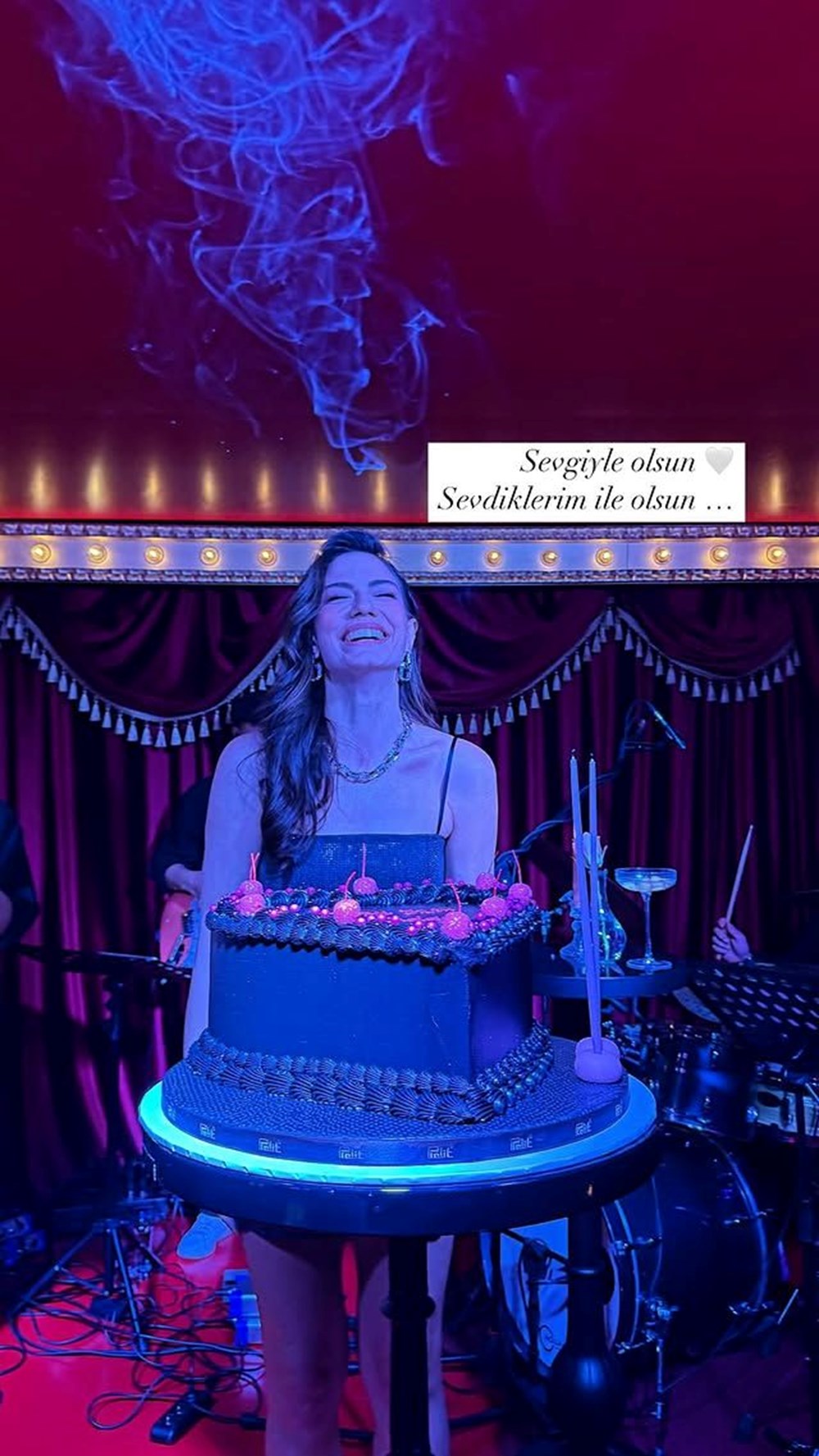 Demet Özdemir yeni yaşını böyle kutladı! "Ruhum hala 17" - 4