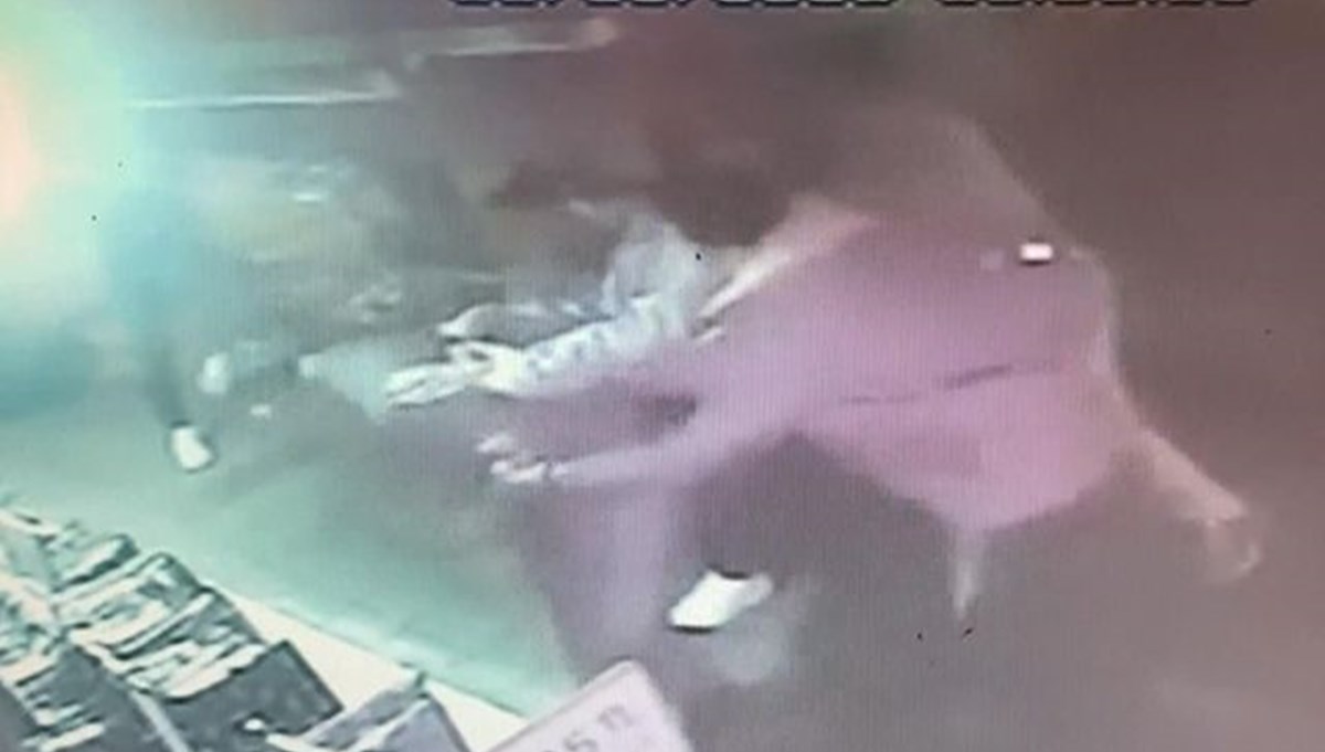 İstanbul'da silahlı saldırgana linç girişimi