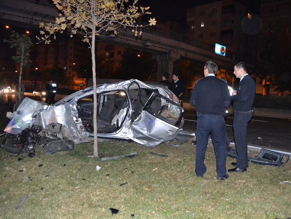 İzmir'deki kazada 2 polis şehit oldu - 2