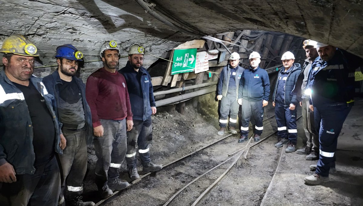 Yeni yıla maden ocağında çalışarak girdiler Yeni yıla maden ocağında çalışarak girdiler
