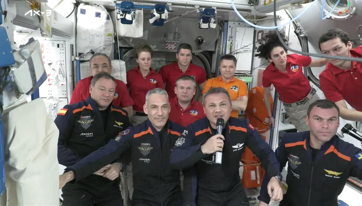 İlk Türk astronot Alper Gezeravcı, istasyondaki karşılama töreninde konuştu