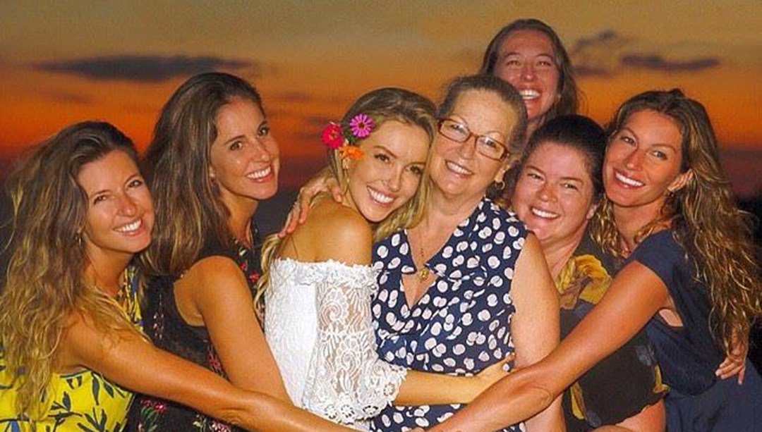 Big small для малышей. Big and small английский язык. Big small для детей. Карточки big small. Big small для детей.