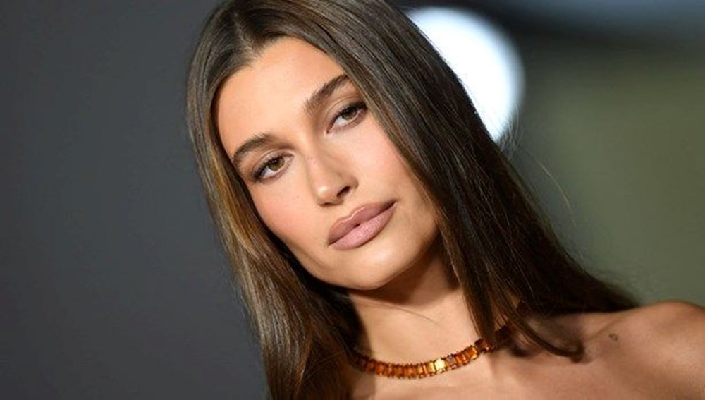 Hailey Bieber resmen milyarder oldu - 1