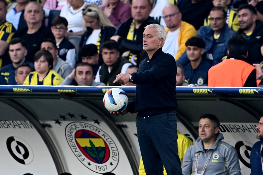 Jose Mourinho'dan çok konuşulacak açıklama: "Ligin sonu, başlamadan belliydi!" 79 hZT3uaVbzkOuAteNw1gh1g