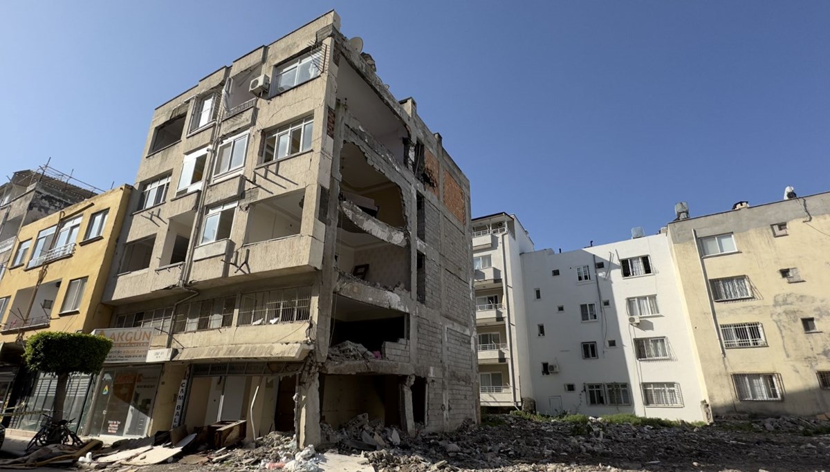 NTV ekibi Hatay'da: Depremzedeler yeni yıla buruk giriyor