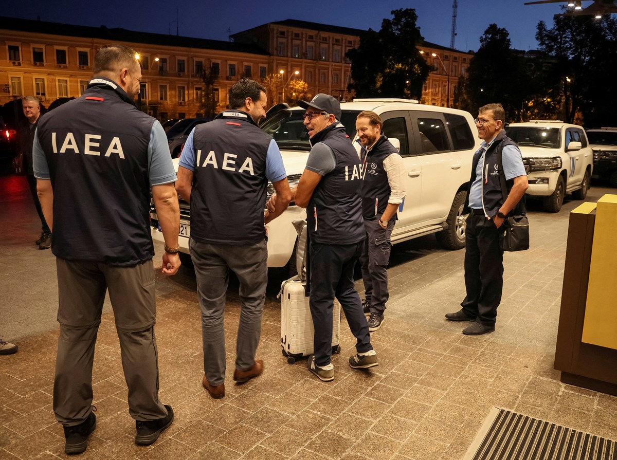Uluslararası Atom Enerjisi Ajansı heyeti Zaporijya Nükleer Santrali