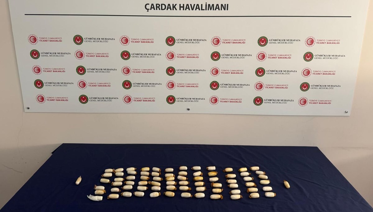 Bir yolcunun midesinde 74 kapsül uyuşturucu bulundu