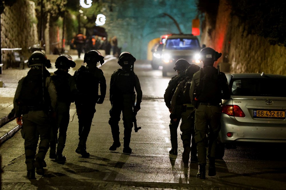 İsrail polisinden Mescid-i Aksa'ya baskın - 7
