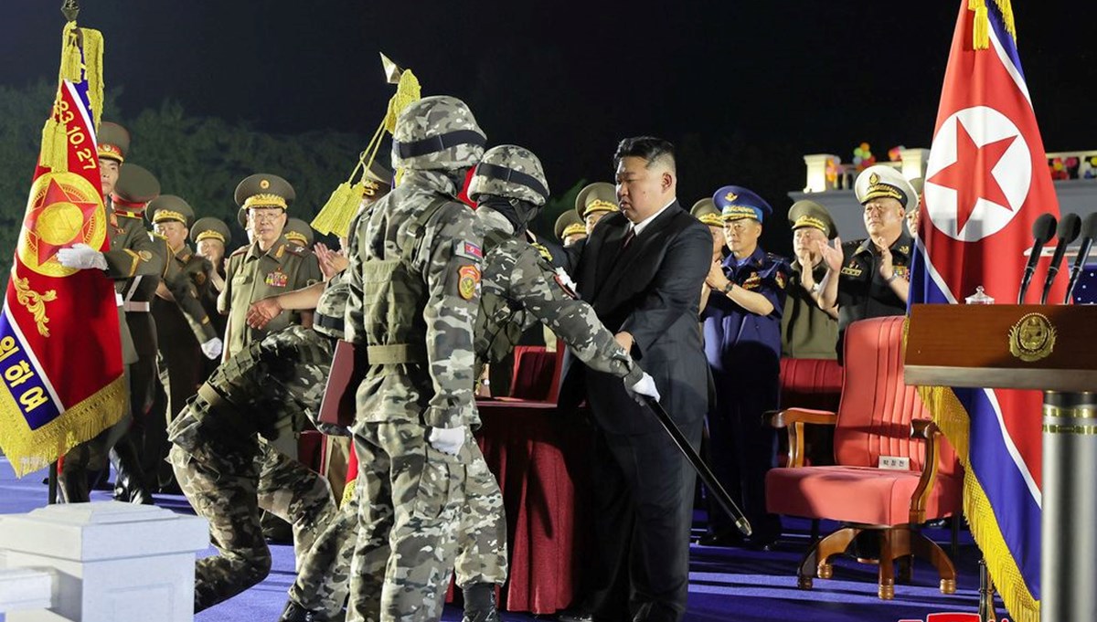 Kuzey Kore'de gönüllü askerlik patlaması: