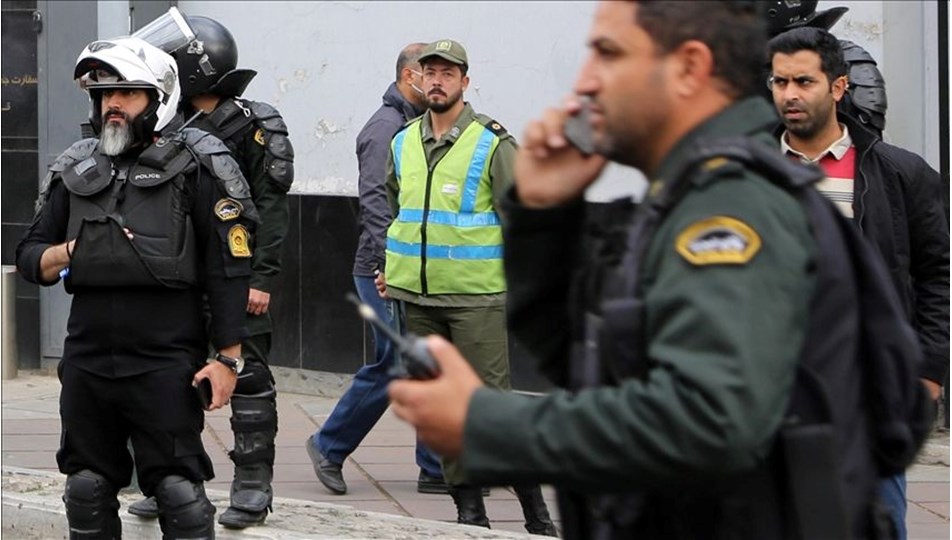 İran'da "ahlak polisi" kaldırılıyor mu?